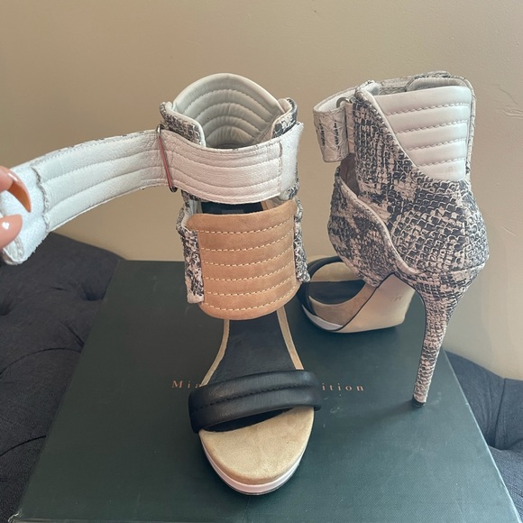 Platform snakeskin heeled sandals - Picture 4 of 6